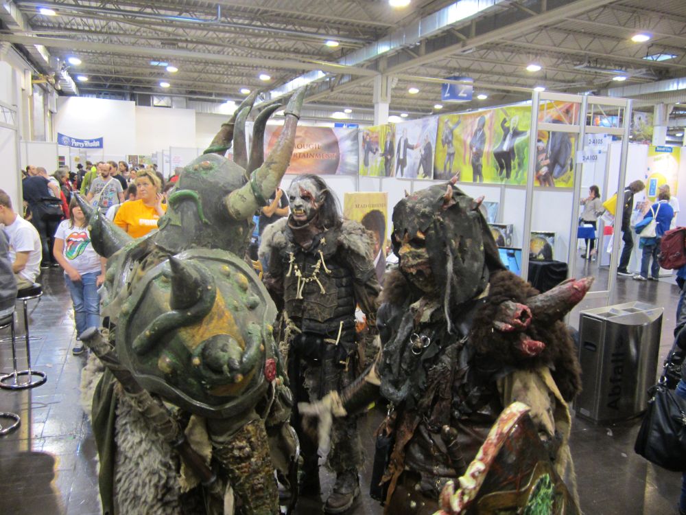 3 Orks unterhalten sich